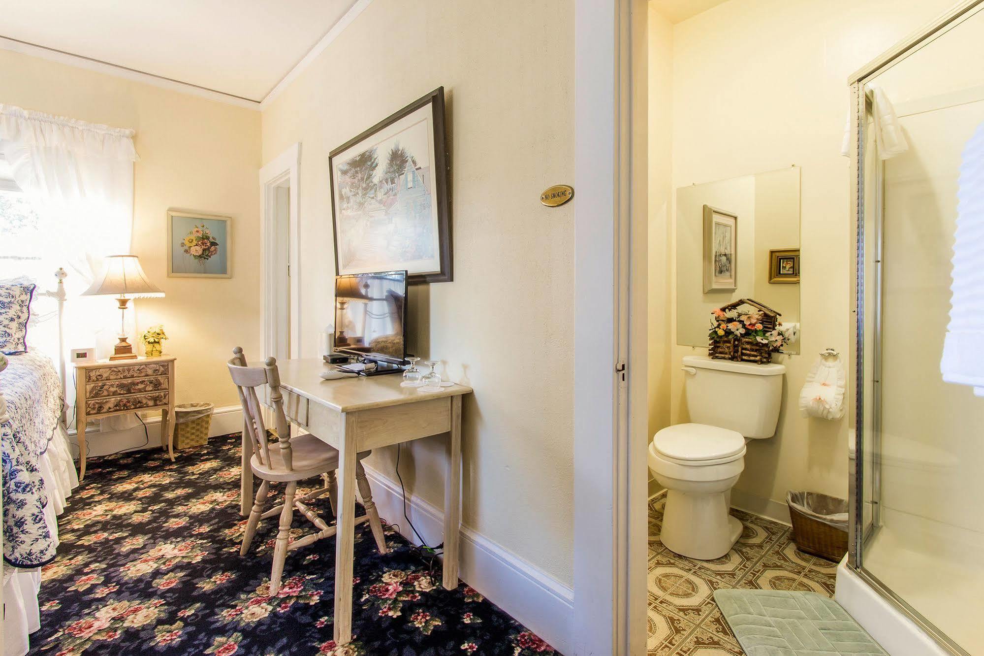Shady Oaks Country Inn 세인트 헬레나 외부 사진