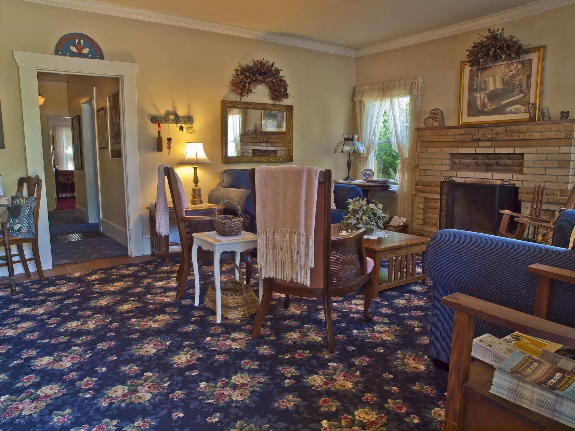 Shady Oaks Country Inn 세인트 헬레나 외부 사진