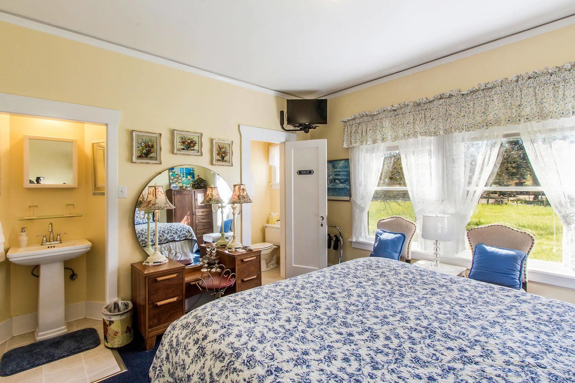 Shady Oaks Country Inn 세인트 헬레나 외부 사진